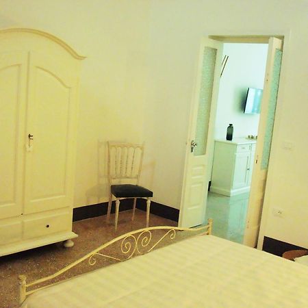A Casa Di Vivi Hotel Martano Exterior photo
